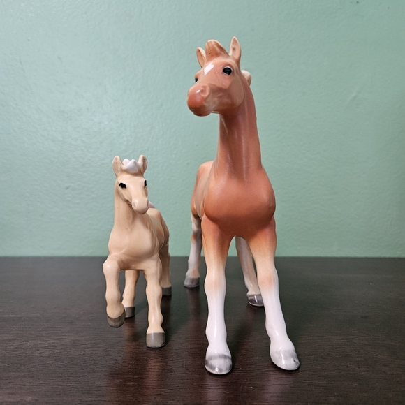 Vintage Brinn's Palomino Horse Porcelain / Ceramic Figurines - Picture 3 of 11